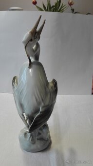 Volavka s rybou - Royal Dux - 4