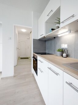✅ ČERSTVO ZREKONŠTRUOVANÝ 1.5i BYT PRIAMO V CENTRE - 4