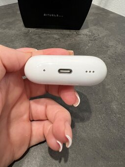 Apple AirPods pro 2 - 4