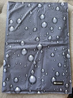 Chladiaca podložka sivá vzor kvapky M 70 x 50 cm - 4