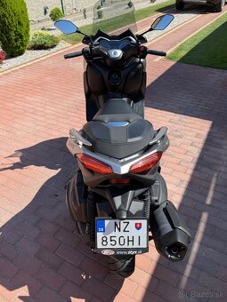 YAMAHA XMAX 400 - 4