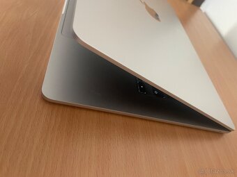 MacBook Air 2023 - 4