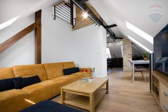Nadčasový 4 izbový mezanín v centre mesta - 4