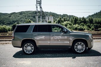CADILLAC ESCALADE PLATINUM 6.2 V8 - 4