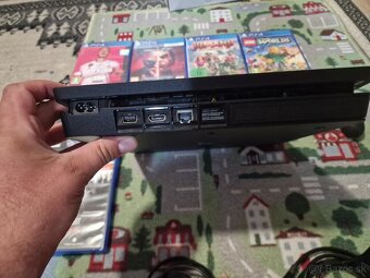 Playstation 4 1 TB - 4