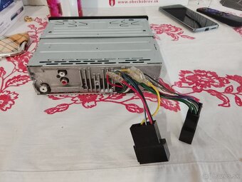 Predam autoradio sony.CD,USB,RADIO,AUX,bez zavady. - 4