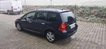 Peugeot 308 2.0HDi 7 miestne - 4