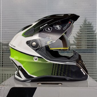 Enduro moto přilba Airoh COMMANDER - 4