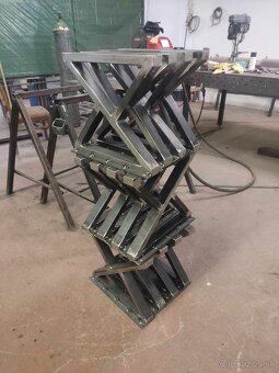 KONFERENCNE STOLIKY MASIV - 4