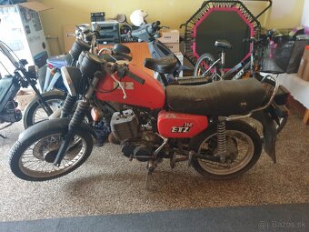 SIMSON ENDURO,MZ ,VELOSOLEX,SIMSON SKÚTER, BABETY 2010,207 - 4