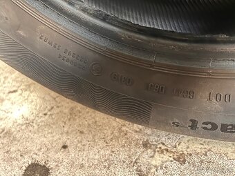 Predám 225/60r17 continwntal - 4
