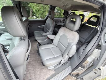 Chrysler Voyager - 4