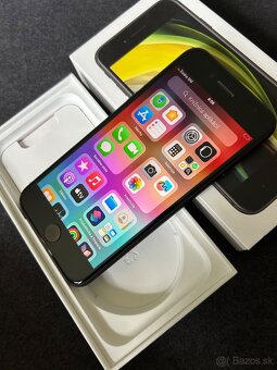 iPhone SE 2020 64GB black - 4