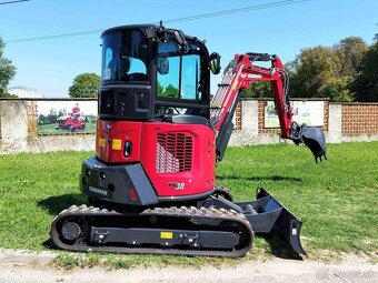 japonske rýpadlo Yanmar ViO38-7 bager s powertiltom (4,2ton) - 4