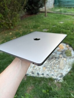 Apple MacBook Air M1 13" (2020) 8GB RAM, 256GB SSD - 4