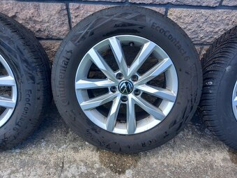 Predám originál VW 16" Al disky  s pneu 215/60 R16 - 4