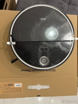Rob.vysavac 360 S10 s mopom - 4