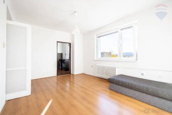 VÝBORNÝ 3-IZBOVÝ BYT S 2 LOGGIAMI, Staré sídlisko, Prievidza - 4