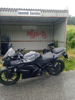 Predám kawasaki ninja 250r r.v2012 - 4
