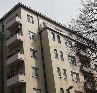 2-izb. byt na Jakubovom námestí v Starom meste s terasou - 4