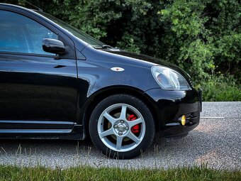 Toyota yaris 1.5 TS 2002 - 4