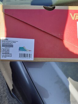 Vans - 4