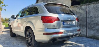 Predám Audi Q7 3.0tdi 171kw BUG r.v. 08 - 4