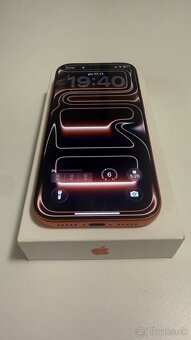 iPhone 17 Pro 256 GB , Cosmic Orange - 4