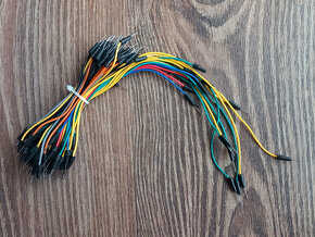 Kontaktné pole, prepojovacie vodiče. - 4