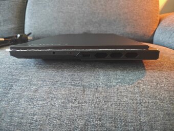 Lenovo Legion Pro 7 RTX 4070 - 4