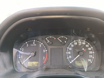 Octavia 1.6 74kw - 4