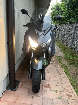 Xmax 125 - 4