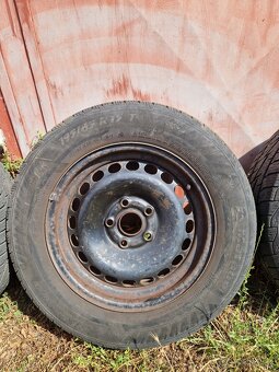 Plechove disky Audi 5x112, 57.1mm stred + Zim. pneu matador - 4