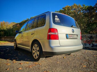 VOLKSWAGEN TOURAN 1.9TDI TRENDLINE DSG  ZA SUPER CENU - 4