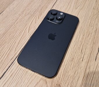 Apple iphone 16 pro max 256gb čierny titan - 4
