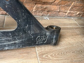 Land Rover Defender rezerva  Offroad MP a drziak - 4