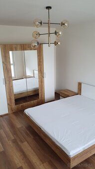 1. izbovy s balkonom - 4
