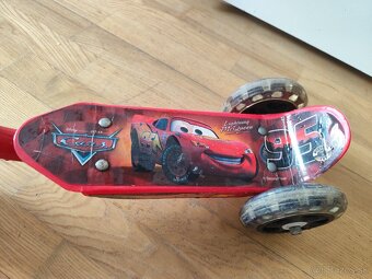 Trojkolesová kolobežka McQueen - 4
