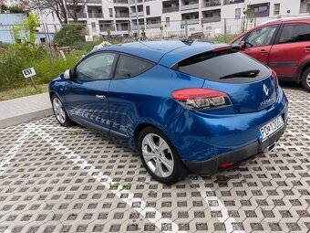 Renault Coupe - 4