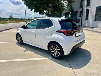 Toyota Yaris 1.5 Hybrid Comfort+Style+Tech SR 101000km - 4