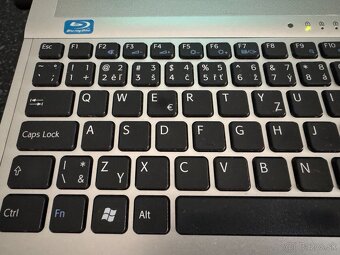 SONY VAIO i5, SSD, Čistý Windows 10 Pro a Word,Excel2024 - 4