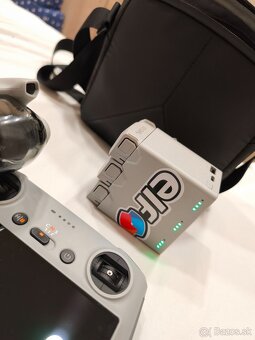 DJI Mini 3 Fly More Combo (DJI RC) (GL) - 4