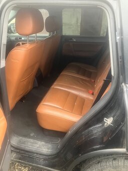 Predám VW Touareg 3.0 TDI - 4