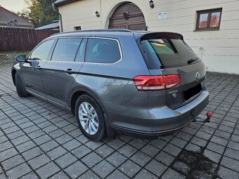 Volkswagen Passat Variant 2.0 TDI DSG ACC Ťažné DVD Kamera - 4