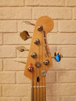 Squier Affinity Jazz Bass - 4