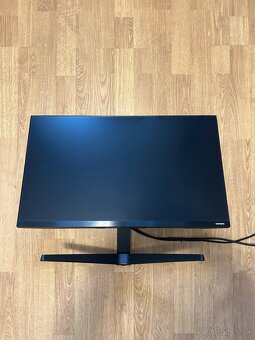 Predám počítač + 2X monitory + klavesnica + myš + joystick - 4