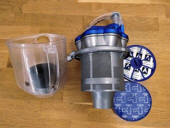 CYKLÓNOVÝ VYSÁVAČ DYSON - 4
