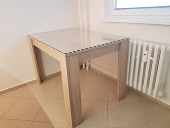 Jedálenský stôl - 4