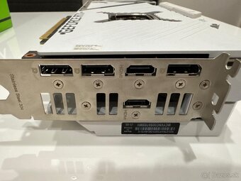 ASUS ROG STRIX RTX 3070 White edition - 4