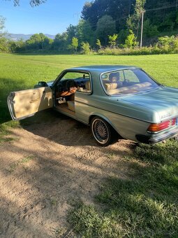 Mercedes 123 - 4